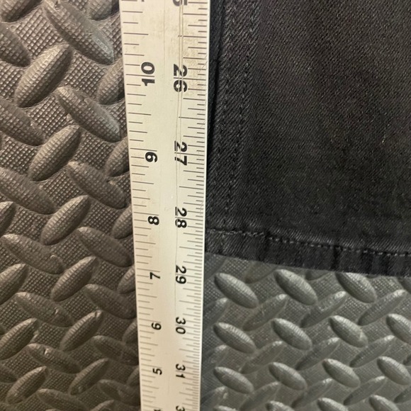 Old Navy Black Jeans Straight‎ Built-In Flex Everyday Comfort Women's Size 28x30 - Picture 7 of 9